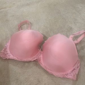 Light Pink Lightly lined Demi VS Angels Bra 38DD /worn 3-4 times
